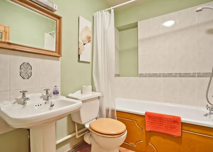 Bridge Cottages, Bridge House & Bridge Suite, Sleeps 12 Σπίτι διακοπών Coniston