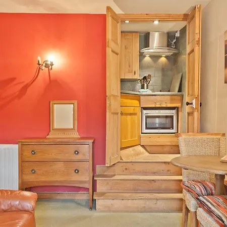 Bridge Cottages, Bridge House & Bridge Suite, Sleeps 12 Nyaraló Coniston