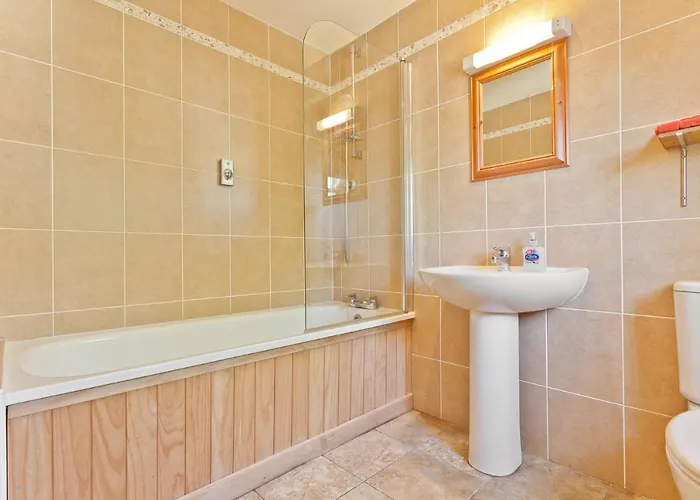 بيت للعطل Bridge Cottages, Bridge House & Bridge Suite, Sleeps 12 *