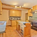 Bridge Cottages, Bridge House & Bridge Suite, Sleeps 12 * Coniston