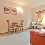 Prázdninový dům Bridge Cottages, Bridge House & Bridge Suite, Sleeps 12 *