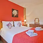 Prázdninový dům Bridge Cottages, Bridge House & Bridge Suite, Sleeps 12 *